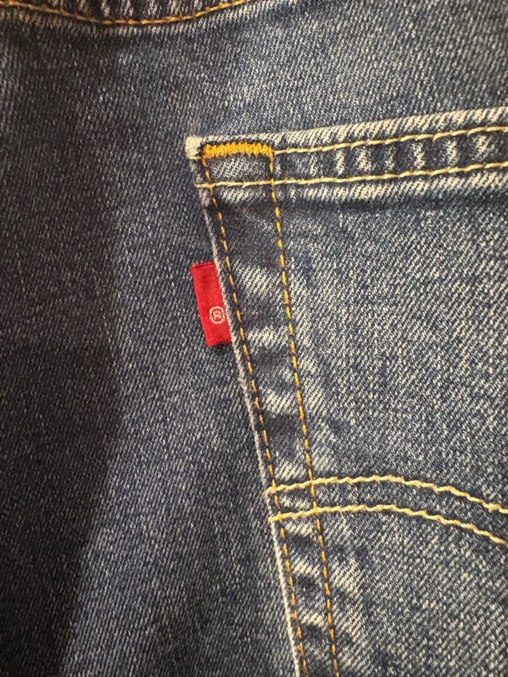 Levi's 505 Blue Straight Men’s Jeans with Brown Leather Patch - Picture 4 of 4